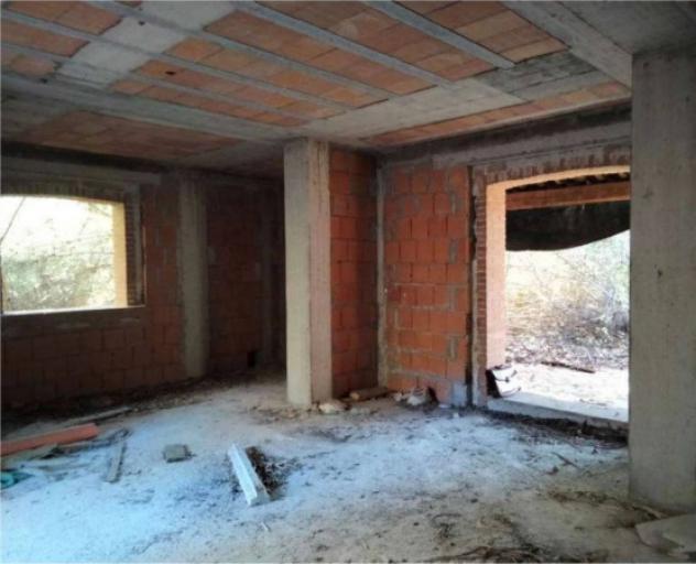 Immobile in asta di 77 m², box auto in vendita a Giove - Foto 2