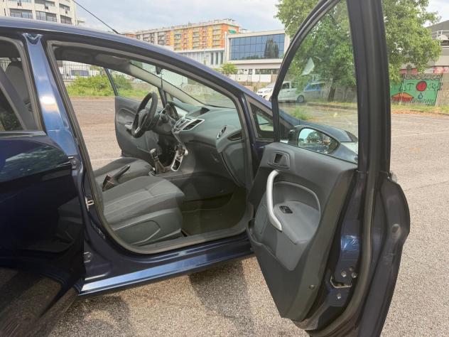 Ford Fiesta 1.4 TDCi 70CV 5 porte Titanium - Foto 10