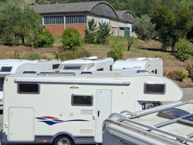 CAMPER CHALLENGER FORD MANSARDATO 6 POSTI DINETTE LETTO MATRIMONIALE FOTOVOLTAICO GEMELLATO POSTERIORE CAMPEGGIO USATI GENERALI 1427 - Foto 7