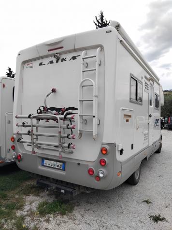 CAMPER LAIKA DUCATO MANSARDATO DINETTE GEMELLATO POSTERIORE FOTOVOLTAICO CLIMATIZZATORE CAMPEGGIO USATI GENERALI 1652 - Foto 3