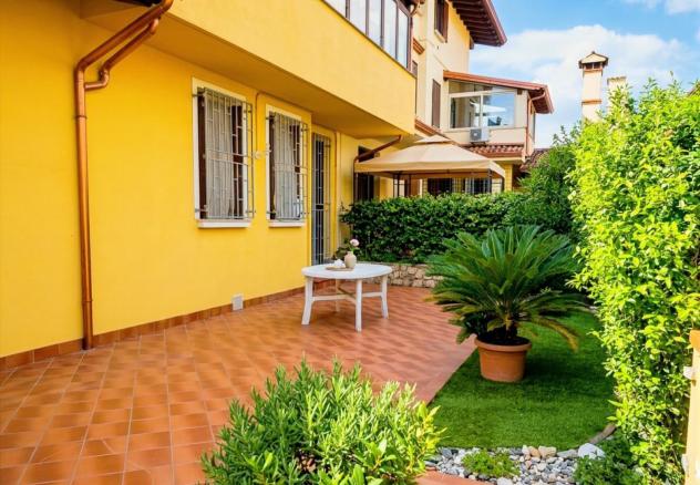 Villetta con Giardino Privato e Box Auto - Foto 15