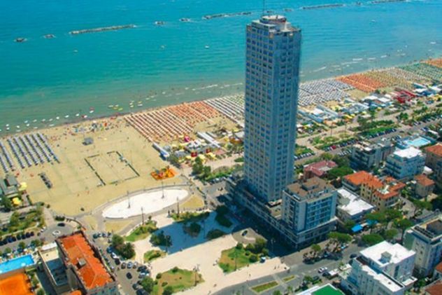 CENTRALISSIMO HOTEL A CESENATICO FRONTE MARE