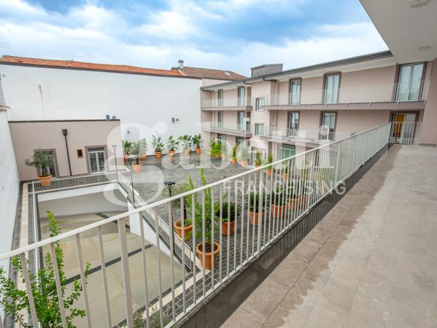 Ufficio - Frattamaggiore . Rif.: FLF46ACU
