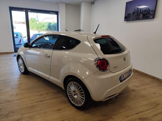 Alfa Romeo MiTo DISTINCTIVE - Foto 3