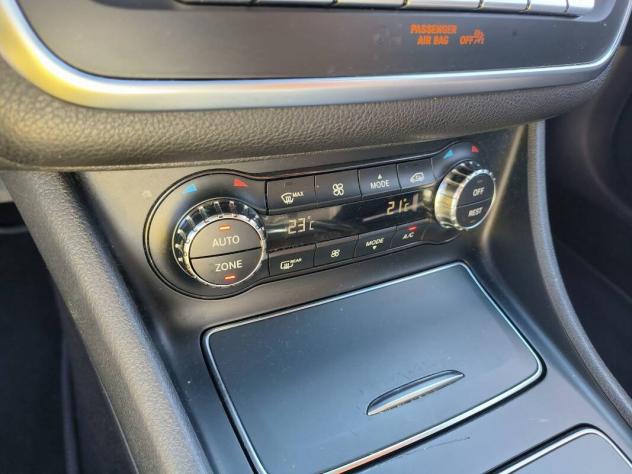Mercedes Classe GLA 200 d Sport 4matic auto - Foto 9