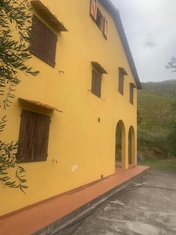 Casa singola in vendita a Calci 220 mq Rif: 1402522