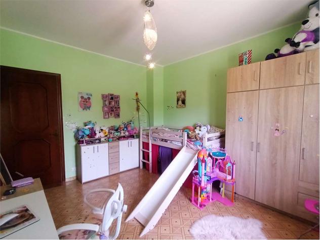 V000462 - APPARTAMENTO CON 3 CAMERE, BOX E SOLAIO - Foto 16