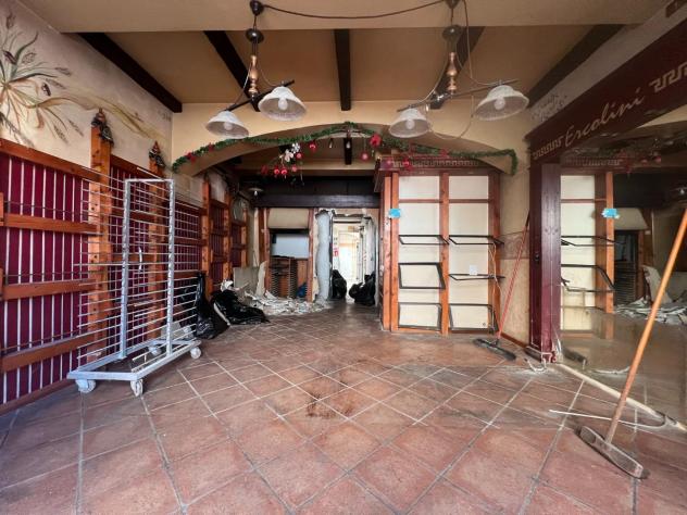 Locale comm.le/Fondo in vendita a Lucca 110 mq Rif: 1313690