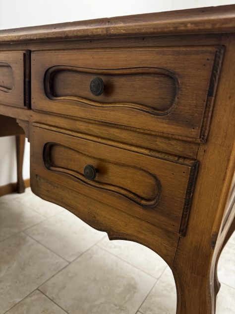 Elegante Scrivania in stile Luigi XV in legno – 5 cassetti - Foto 3