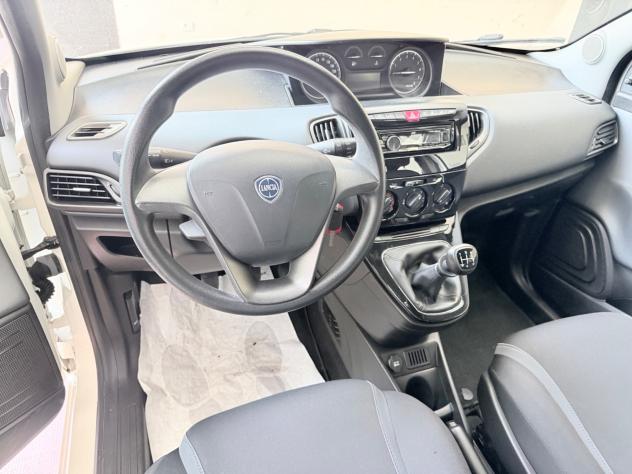 Lancia Ypsilon 1.2 69 CV 5 porte GPL Ecochic Silver - Foto 9