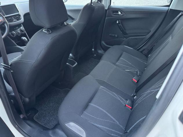 PEUGEOT - 208 - 1.4 HDi 68 CV 5p. Active - Foto 10