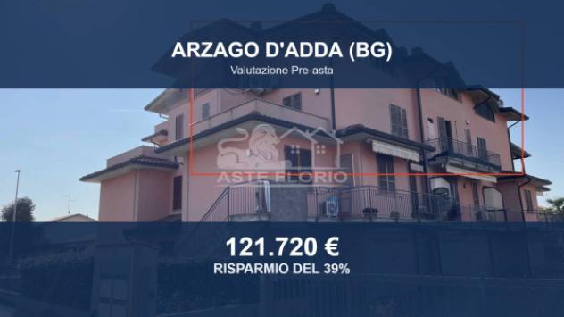 Immobile in asta di 177 m², box auto doppio in vendita a Arzago d'Adda
