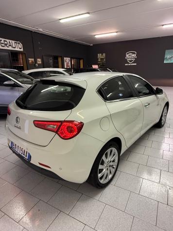 Alfa Romeo Giulietta 1.6 JTDm-2 105 CV Exclusive - Foto 6