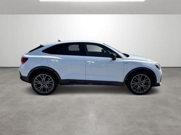 AUDI Q3 SPB 35 TDI Identity Black rif. 24062882 - Foto 7