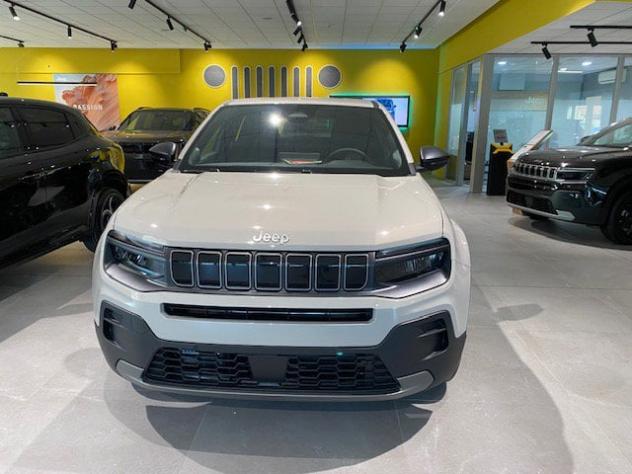 Jeep Avenger e-Hybrid 1.2 MHEV e-Hybrid Turbo Longitude - Foto 4
