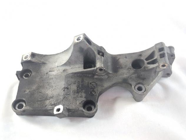 038903143AF SUPPORTO ALTERNATORE VOLKSWAGEN TOURAN 1.9 D 77KW 6M 5P (2010) RICAMBIO USATO - Foto 2