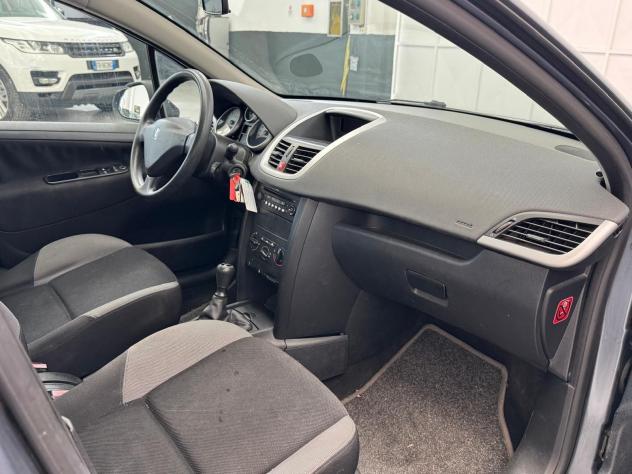 Peugeot 207 207 5p 1.4 hdi XS - Foto 6
