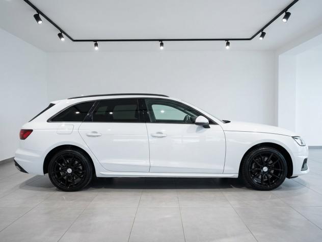AUDI A4 Avant 30 2.0 tdi 136cv S tronic - Foto 4