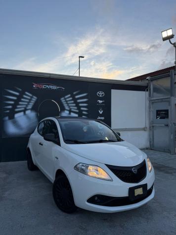Lancia Ypsilon 1.2 69 CV 5 porte S&S Platinum PROMO SETTIMANALE - Foto 2