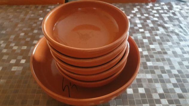 Set 5 piatti più uno grande tutti in terracotta - Foto 2