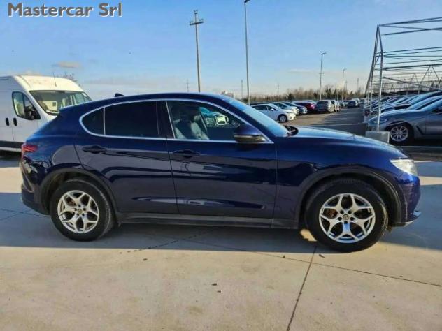 ALFA ROMEO Stelvio Executive Q4 190cv auto my19 - FT745KR rif. 23833557 - Foto 4