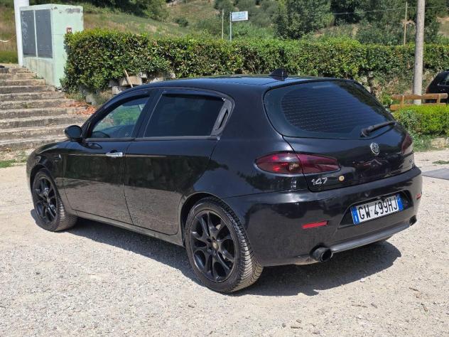 ALFA ROMEO 147 1.9 JTD 120 CV OK NEOPATENTATI - Foto 4