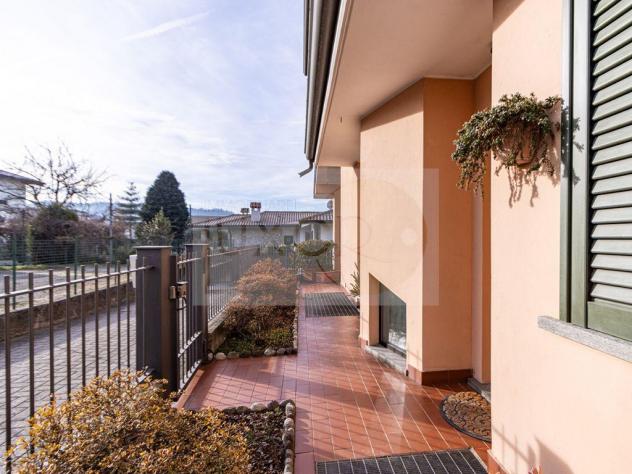 Porzione di bifamiliare con giardino e terrazzo a Dolzago - Foto 11