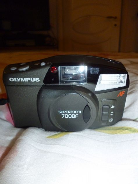 MACCHINA FOTOGRAFICA ANNI 8O