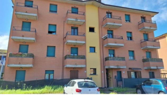 Immobile in asta di 66 m², box auto in vendita a Cadelbosco di Sopra