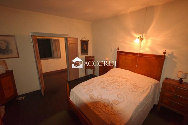 CASA INDIPENDENTE di 20 vani e di 500 mq (GODEGA DI SANT'URBANO) rif. GG56_6 - Foto 12
