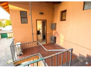 Monza ad.ze Policlinico - 2 locali arredato Euro 810,00 LIBERO