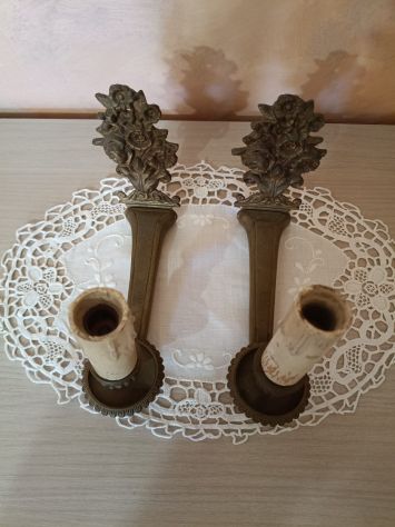 Coppia di vecchie applique in ottone da muro o per pianoforte. - Foto 5