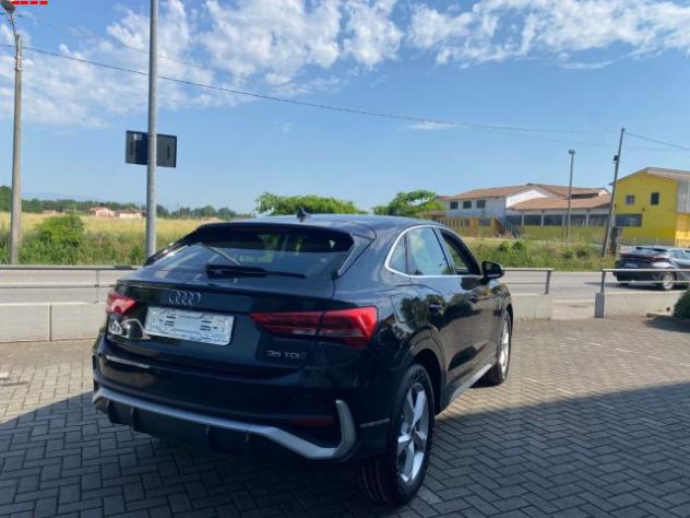 AUDI Q3 SPB 35 TDI S tronic Business s line rif. 23926887 - Foto 4