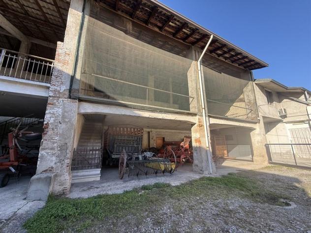 RUSTICO SU DUE PIANI FUORI TERRA - Foto 19