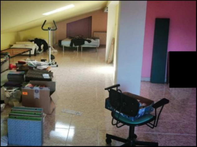 Immobile in asta di 219 m², box auto in vendita a Serra Sant'Abbondio - Foto 13