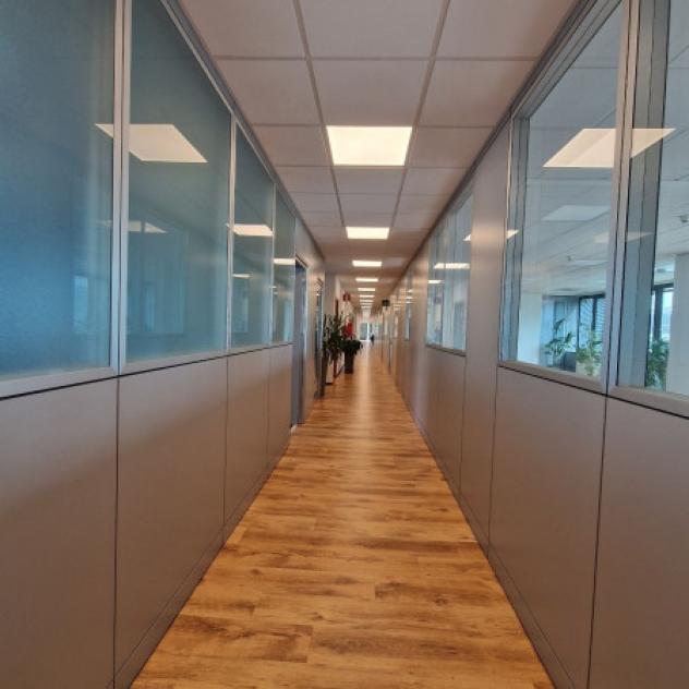 Immobile di 1800 m² con più di 5 locali in affitto a Pero - Foto 15