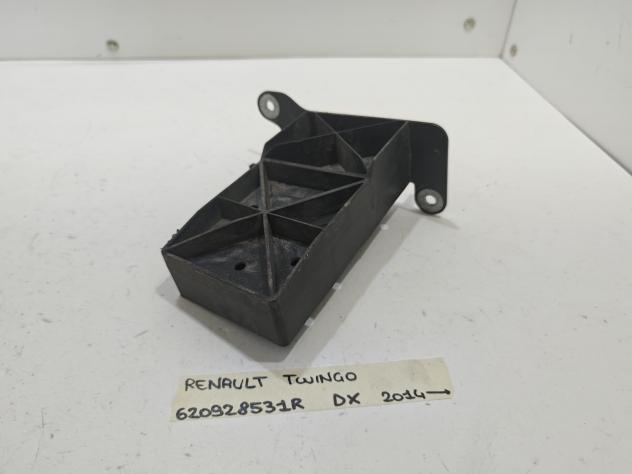 GUIDA PARAURTI ANTERIORE DX RENAULT Twingo III serie 620928531R 620928531R Benzina 1.0 (14) - Foto 2