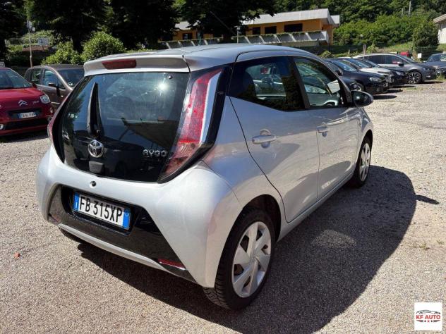 TOYOTA - Aygo 5p 1.0 x-play my15 - Foto 5