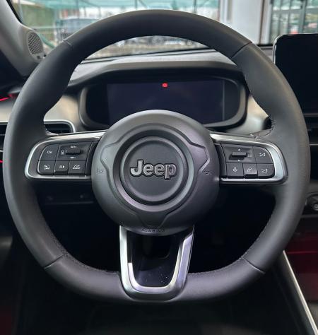 Jeep Avenger 1.2 turbo Summit fwd 100cv - Foto 12