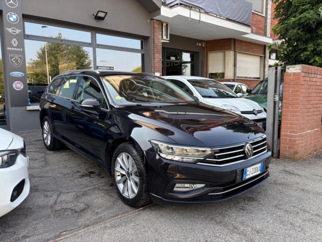 Volkswagen Passat Variant 2.0 TDI SCR EVO DSG Business - Foto 3