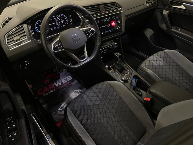 VOLKSWAGEN TIGUAN 2.0 TDI R-Line 4MOTION 2021 - Foto 9