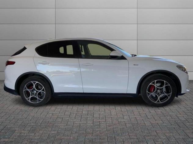 Alfa Romeo Stelvio 2.2 Turbodiesel 190 CV AT8 Q4 Sprint - Foto 5
