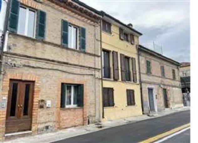 Immobile in asta di 417 m² con più di 5 locali e box auto in vendita a Fano - Foto 3