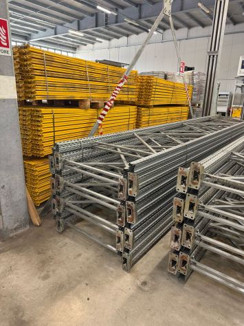 Scaffalatura di vario genere - Foto 6