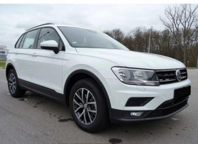 VOLKSWAGEN Tiguan 1.6 TDI SCR Urban BlueMotion Technology rif. 15353672