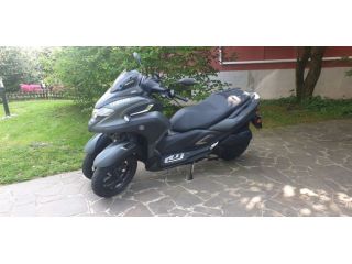 YAMAHA TRICITY 300