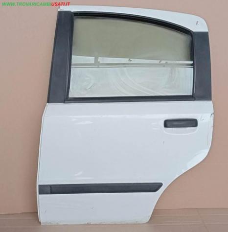 PORTA POST.S. BIANCA C/ALZ. MAN.(no serr) (P.ga Lat.)  Carrozzeria  Lamierati esterni  Porte  Porta post. sx. FIAT - PANDA - 01-09-2003 - 01-12-2011,