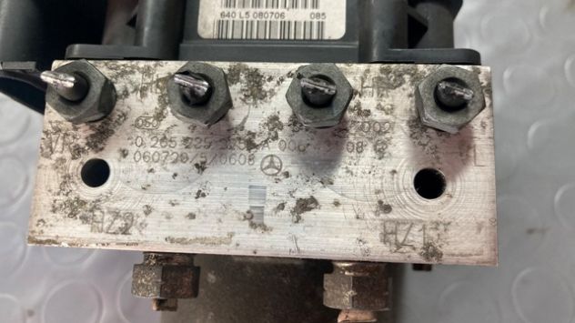Centralina ABS Mercedes Classe A180 W169 del 2007 (A0064310812) - Foto 4