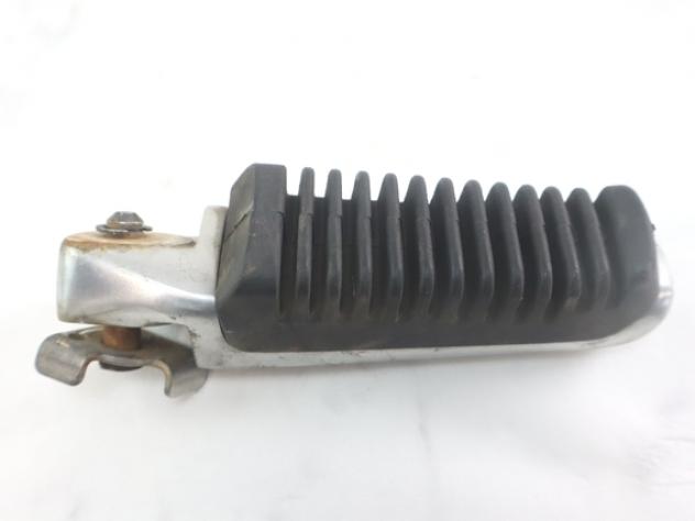 SUZUKI SIXTEEN UX 125 4360042F10000 PEDANA POSTERIORE DESTRA 07 - 14 REAR RIGHT FOOTREST