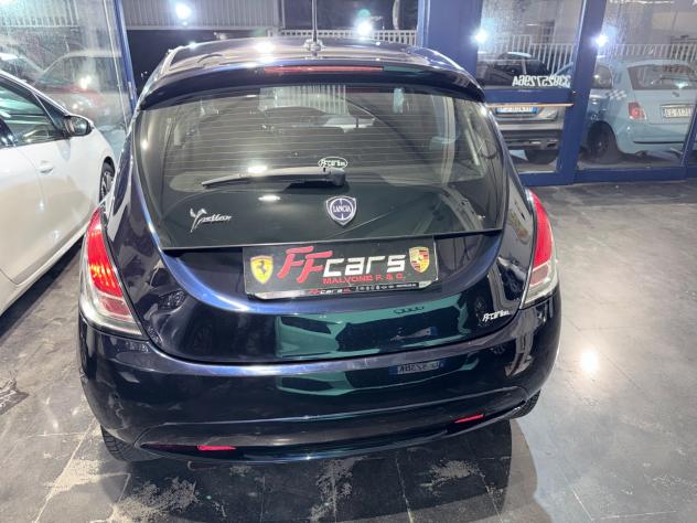 Lancia Ypsilon 1.2 69 CV 5 porte S&S Gold - Foto 9